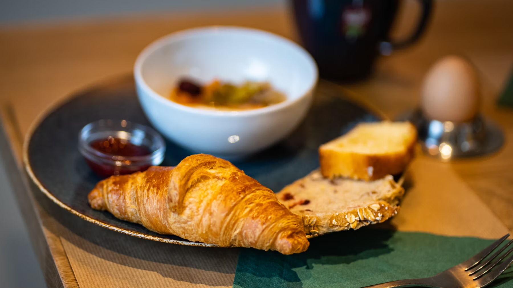 Petit-déjeuner dressé à l’Hôtel Vauban